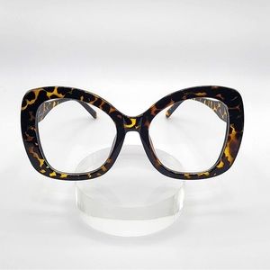 Oversized tortoiseshell clear lens glasses